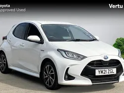Used 2025 Toyota Yaris Hybrid Design Hatchback | £13,766 (Super price)