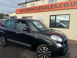 Black Used 2014 Fiat 500L Lounge MPV | £3,495 (Fair price)