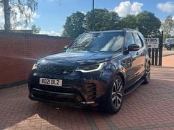 Blue Used 2021 Land Rover Discovery 5 SE Dynamic SUV | £30,995 (Fair price)