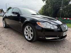 Black Used 2010 Jaguar XF Luxury Sedan | £4,395 (Fair price)