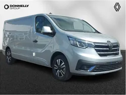 Metallic slate grey New 2025 Renault Trafic Van | £29,195