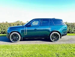 Green Used 2022 Land Rover Range Rover HSE SUV | £74,995 (Fair price)