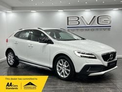 White Used 2017 Volvo V40 CC Pro Estate | £10,994 (Fair price)