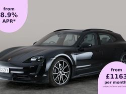 Black Used 2023 Porsche Taycan Sport Turismo Estate | £69,990 (Fair price)