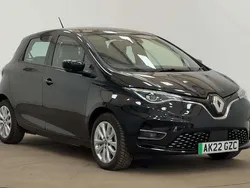Black Used 2022 Renault Rapid Version S Hatchback | £9,719 (Fair price)