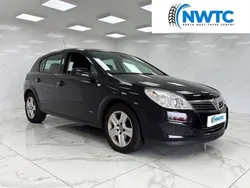 Black Used 2009 Vauxhall Astra Active Hatchback | £2,995 (Fair price)