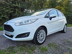 White Used 2014 Ford Fiesta Titanium Hatchback | £4,495 (Good price)