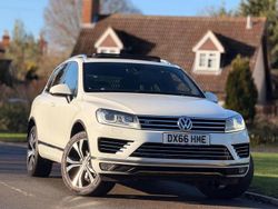 White Used 2016 VW Touareg R-line SUV | £11,995 (Good price)