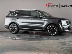 Grey Used 2025 Kia Sorento SUV | £46,495
