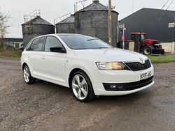 Used 2015 Skoda Rapid Sport | £5,496 (Fair price)