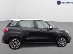 Black/white Used 2021 Fiat 500L Cross MPV | £11,099 (Fair price)