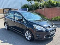 Black Used 2015 Ford Grand C-Max Zetec MPV | £2,695 (Fair price)