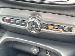 Used 2022 Volvo XC40 R-Design SUV | £25,799 (Fair price)