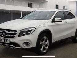 White Used 2017 Mercedes GLA200 SUV | £9,795 (Fair price)