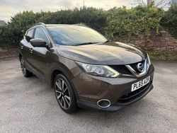 Bronze Used 2016 Nissan Qashqai Tekna SUV | £5,695 (Fair price)