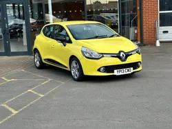 Yellow Used 2013 Renault Clio IV Dynamique Hatchback | £5,995 (Expensive)
