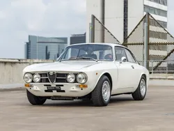 White Used 1971 Alfa Romeo 1750 Sedan | £59,995