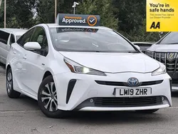White Used 2019 Toyota Prius Active Hatchback | £15,495 (Expensive)