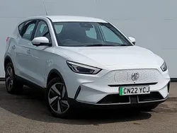 White Used 2022 MG ZS SE Sedan | £13,998 (Fair price)