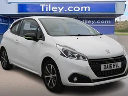 White Used 2016 Peugeot 208 Hatchback | £4,790 (Fair price)