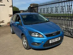 Blue Used 2009 Ford Focus Zetec Hatchback | £1,750 (Fair price)