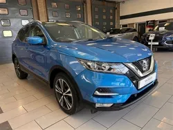 Blue Used 2017 Nissan Qashqai N-Connecta SUV | £9,990 (A bit pricey)