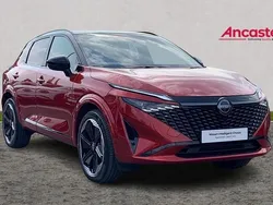 I sunset red with pearl black New 2025 Nissan Qashqai SUV | £28,475