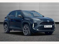 Black Used 2023 Toyota Yaris Cross SUV | £24,487 (Fair price)
