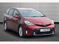 Red Used 2020 Toyota Prius+ MPV | £18,799 (Good price)