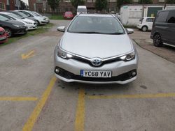 Silver Used 2018 Toyota Auris Hybrid Estate | £9,748 (Fair price)