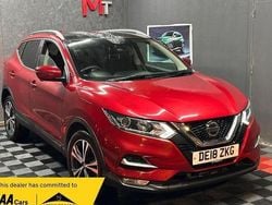 Red Used 2018 Nissan Qashqai N-Connecta SUV | £11,990 (Good price)