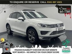 White Used 2015 VW Touareg R-line SUV | £14,470 (Fair price)