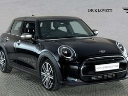 Black Used 2023 Mini Cooper Exclusive Hatchback | £21,777 (Fair price)