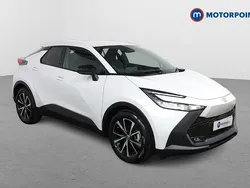 White New 2024 Toyota C-HR Design SUV | £27,199
