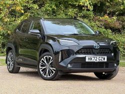 Black Used 2022 Toyota Yaris Cross SUV | £22,910 (A bit pricey)