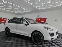 White Used 2018 Porsche Cayenne Platinum Edition SUV | £25,450 (Fair price)