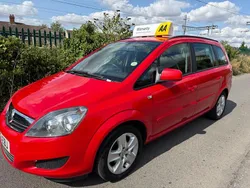 Red Used 2013 Vauxhall Zafira MPV | £3,690 (Fair price)