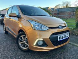 Orange Used 2014 Hyundai i10 Premium Hatchback | £4,490 (Fair price)