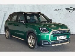Green New 2024 Mini Countryman Exclusive SUV | £36,000 (Fair price)