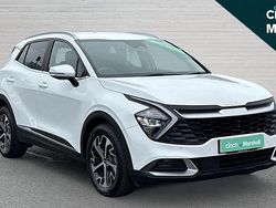 White Used 2023 Kia Sportage 3 SUV | £25,949 (Good price)