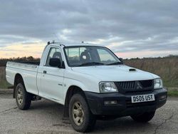 White Used 2005 Mitsubishi L200 Pickup | £2,500