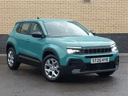 Special solid snow white New 2025 Jeep Avenger Altitude SUV | £21,998 (Fair price)