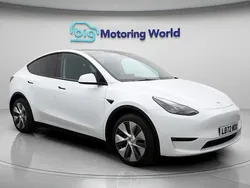 Used 2022 Tesla Model Y Long Range SUV | £27,100 (Fair price)