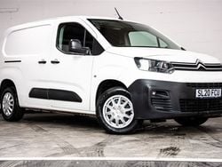 White Used 2020 Citroën Berlingo PureTech MPV | £9,000 (Fair price)