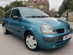 Blue Used 2005 Renault Clio II Expression Hatchback | £1,350 (Fair price)