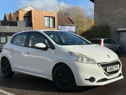White Used 2013 Peugeot 208 Access Hatchback | £3,495 (Good price)