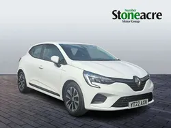 White Used 2022 Renault Clio V Iconic Hatchback | £11,995 (Good price)