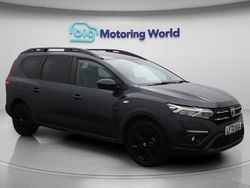 Grey Used 2022 Dacia Jogger Extreme MPV | £15,600 (Fair price)