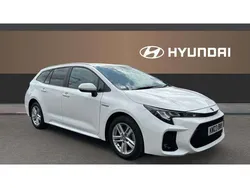 White Used 2023 Suzuki Swace Estate | £17,995 (Fair price)