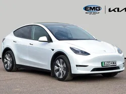 White Used 2023 Tesla Model Y Long Range SUV | £31,495 (A bit pricey)